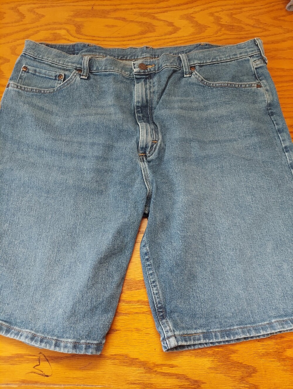 Wrangler Jorts Jean Shorts Mens 40 RELAXED Fit Cotton  Med Wash Sz 40